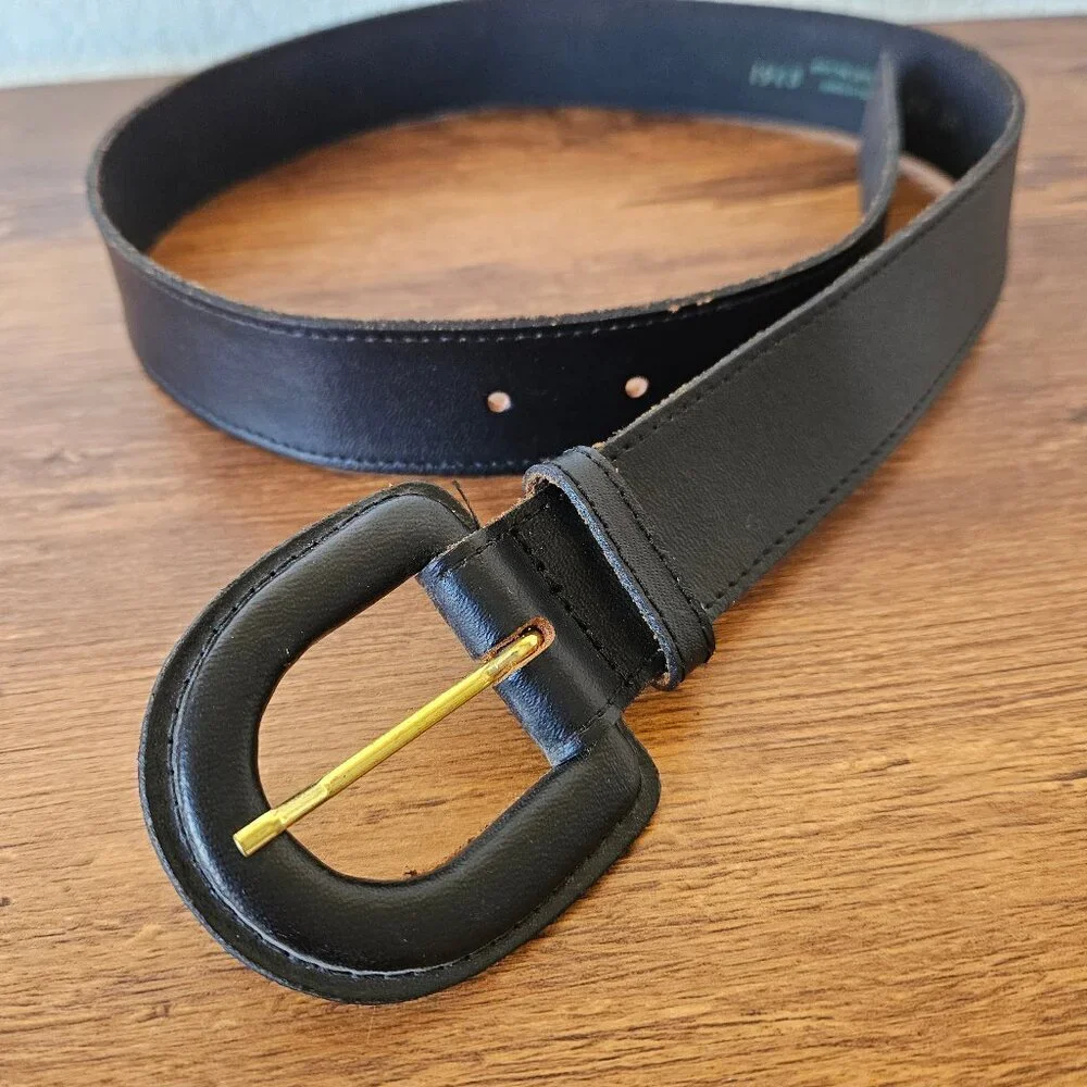 Vintage 80s 90s Black Genuine Leather Horseshoe Womens Belt Size 26/28/S USA